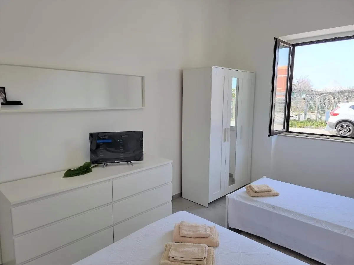 Lägenhet A Casa Di Papa By Holiday World Milazzo