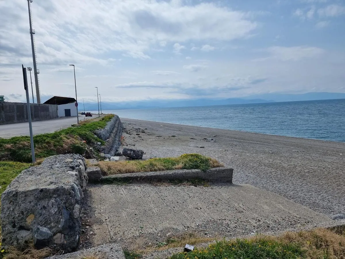 Lägenhet A Casa Di Papa By Holiday World Milazzo